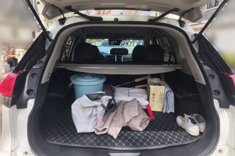 Used Nissan X-Trail 2022 2.0L Two-Wheel Drive Smart Connect Premium Edition