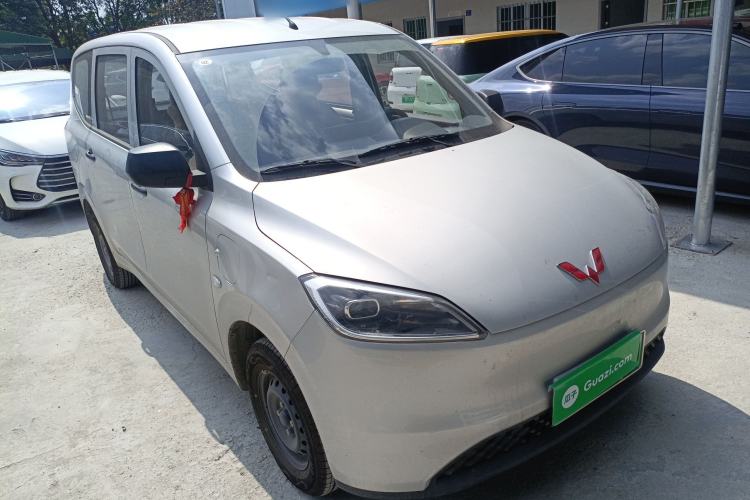 Used Wuling Hongguang New Energy 2024 All-Electric Model 300KM Standard Version
