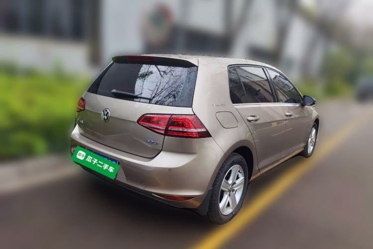 Used Volkswagen Golf 2017 1.6L Automatic Comfort Million-Vehicle Anniversary Edition