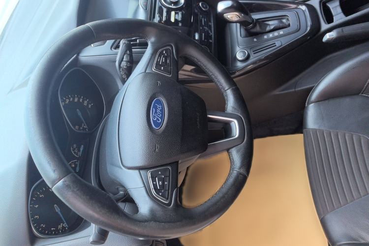 Used Ford Focus 2017 Hatchback 1.6L Automatic Fashion Edition Smart Drive Version