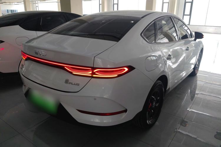 Used BYD Qin PLUS 2025 DM-i Smart Drive 55KM Leading Model
