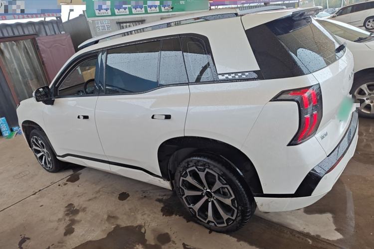 Used AION V 2024 Aion Tyrannosaurus 650 LiDAR Edition
