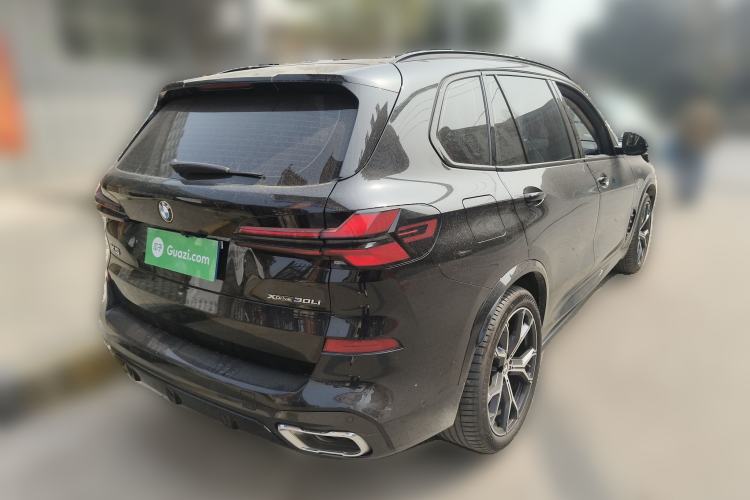 Used BMW X5 2023 xDrive 30Li Luxury M Sport Night Edition Package
