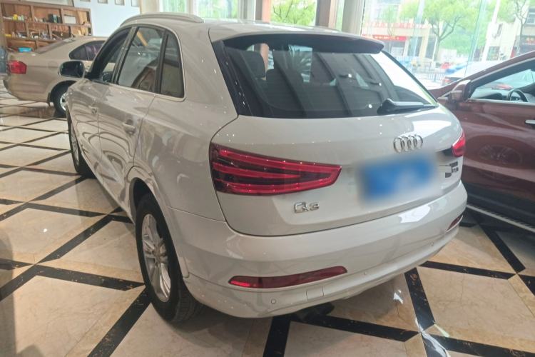 Used Audi Q3 2015 35 TFSI Comfort Model Rear Left 45 Deg