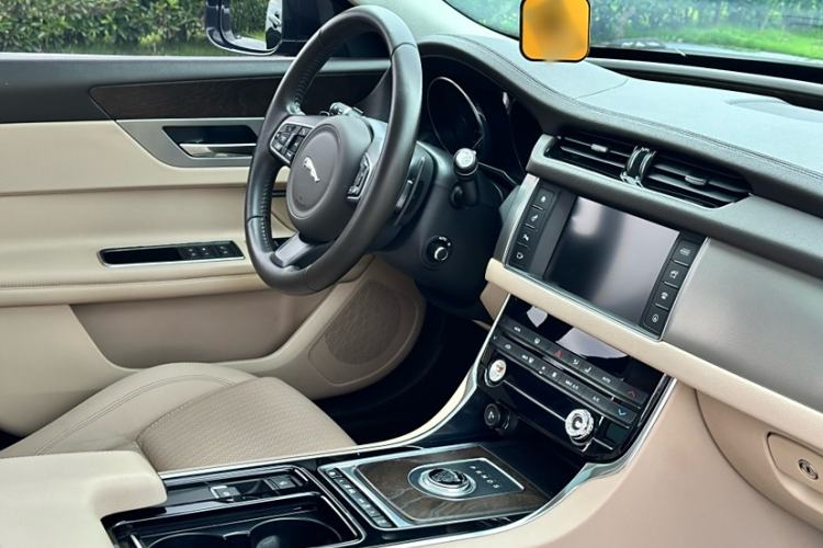 Used Jaguar XFL 2017 XFL 2.0T 200PS Elite Edition