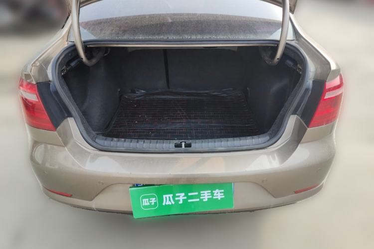 Used Volkswagen Bora 2015 Value Edition 1.6L Automatic Comfort Version