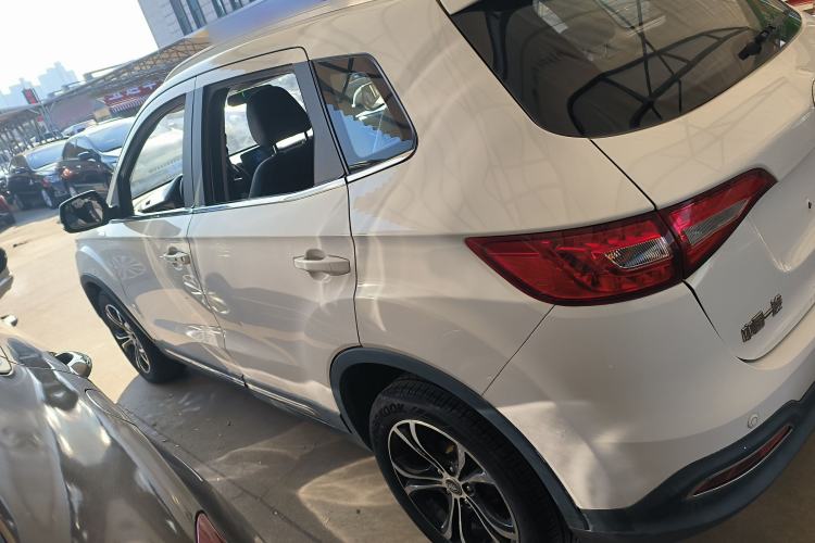 Used FAW Senya R7 2016 1.6L Automatic Prestige Model