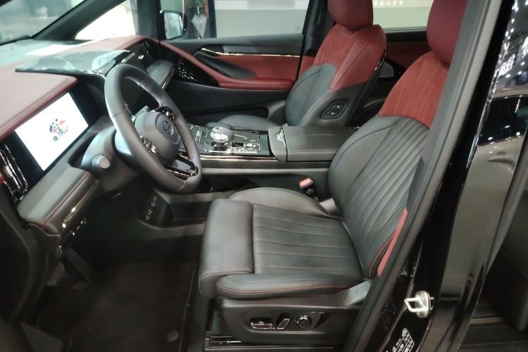 Used GAC Trumpchi M8 2025 Zongshi Series Super Hybrid Edition
