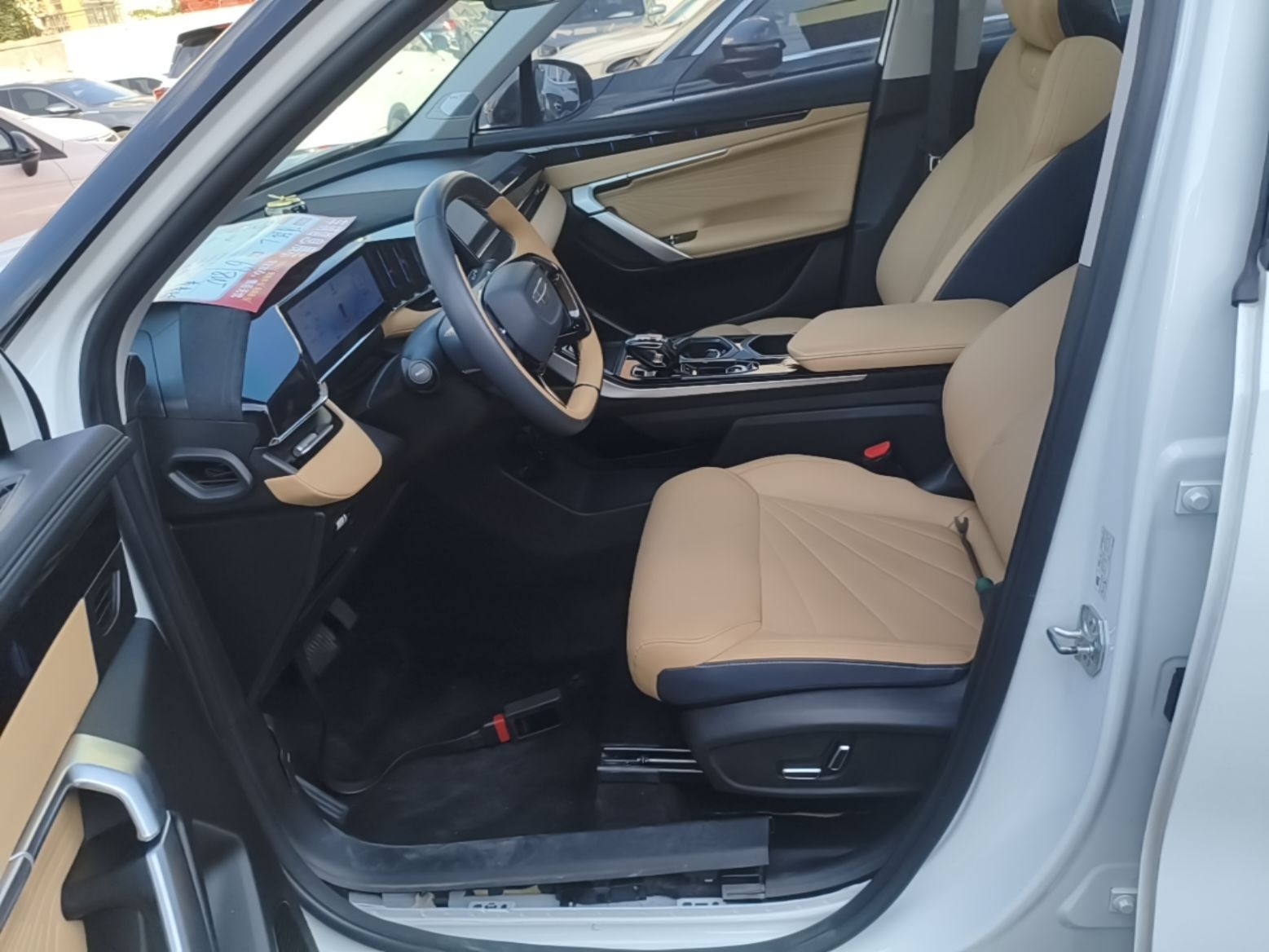 Geely Auto FX11 2023 1.5TD DCT Prestige Edition — снимка 17