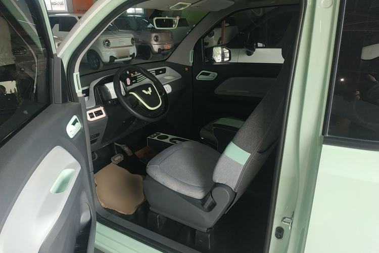 Used Wuling Hongguang MINIEV 2021 Macaron Premium Model – Lithium Iron Phosphate Driver Seat