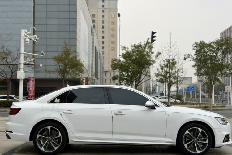 Used Audi A4L 2018 30th Anniversary Edition 40 TFSI Sport Edition