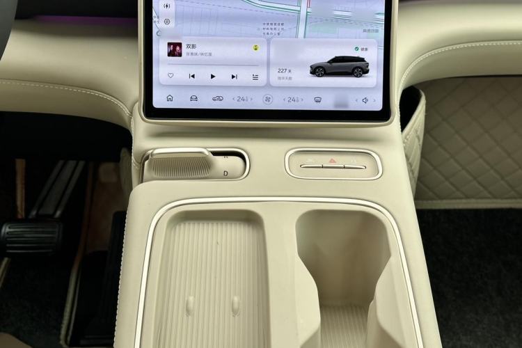 Used Nio ES6 2024 75 kWh