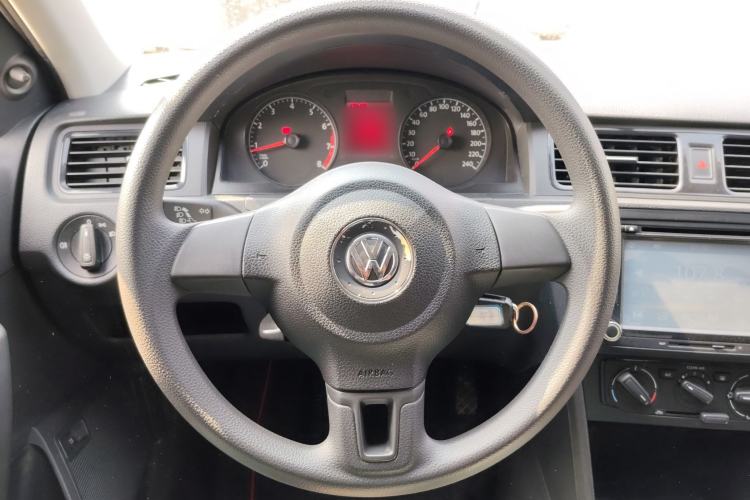 Used Volkswagen Santana 2015 1.4L Manual Fashion Edition
