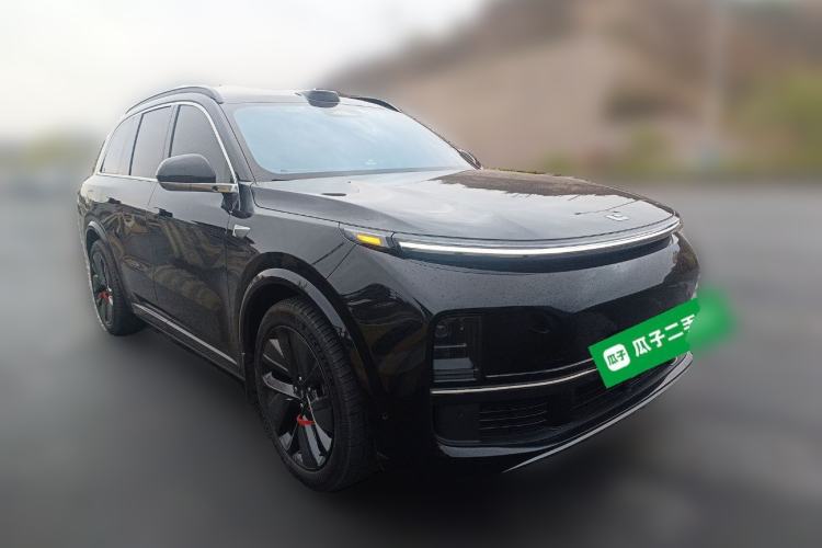 Used Li Auto L8 2024 Ultra Model Front Right 45 Deg