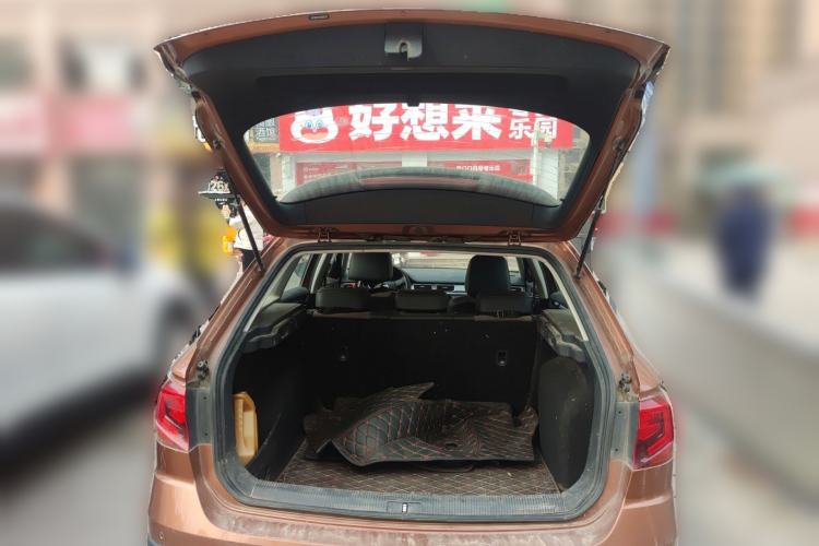 Used Volkswagen C-TREK 2017 230TSI DSG Comfort Version
