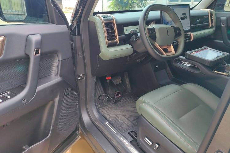 Used iCAR 03 2024 501km Four-wheel Drive Long-Range Advanced Version
