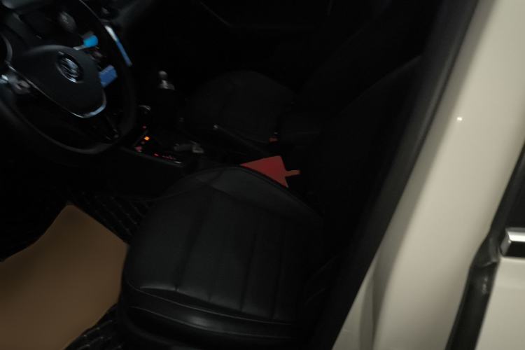 Used Volkswagen Gran Lavida 2017 180TSI DSG Comfort Edition Left Front Seat