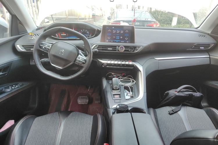 Used Peugeot 4008 2018 350THP Elite Edition Center Console