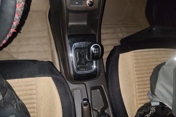 Used Baojun 310W 2017 1.5L Manual Fashion Model China V