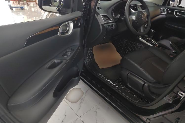 Used Nissan Sylphy 2019 1.6XV CVT Smart Connect Luxury Edition China VI Standard Driver Seat