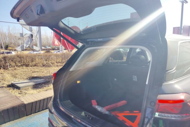 Used CHANGAN X7 PLUS 2024 1.5T Automatic Luxury Edition 5 Seats Trunk