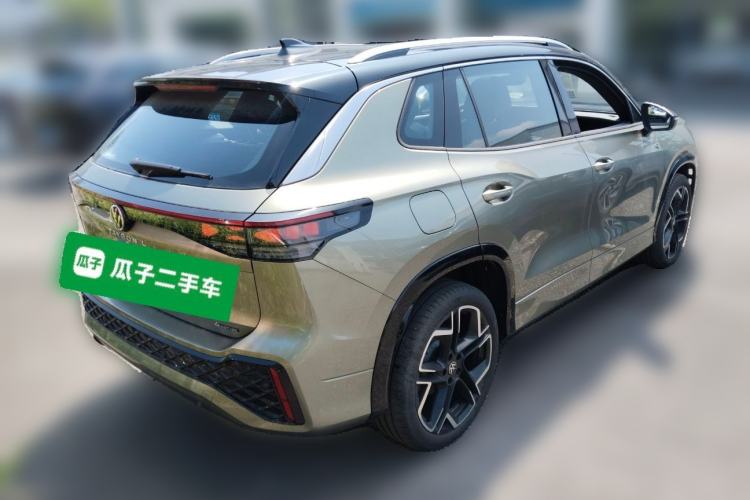 Used Volkswagen Tayron 2025 Tiguan L 380TSI 4Motion Luxury Easy Package Rear Right 45 Deg