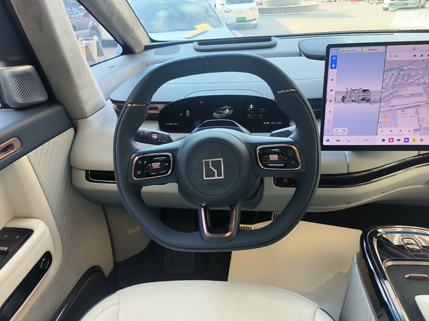 Zeekr MIX 2025 Intelligent Driving Version — снимка 13