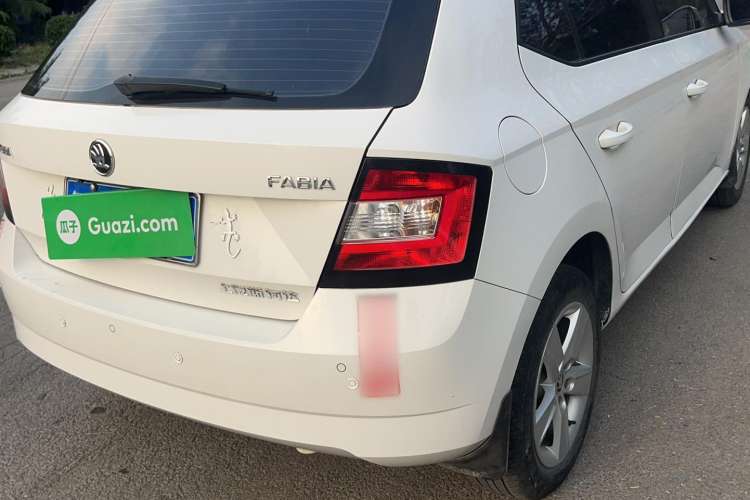 Used Skoda Fabia 2017 1.4L Automatic Car Enjoy Edition