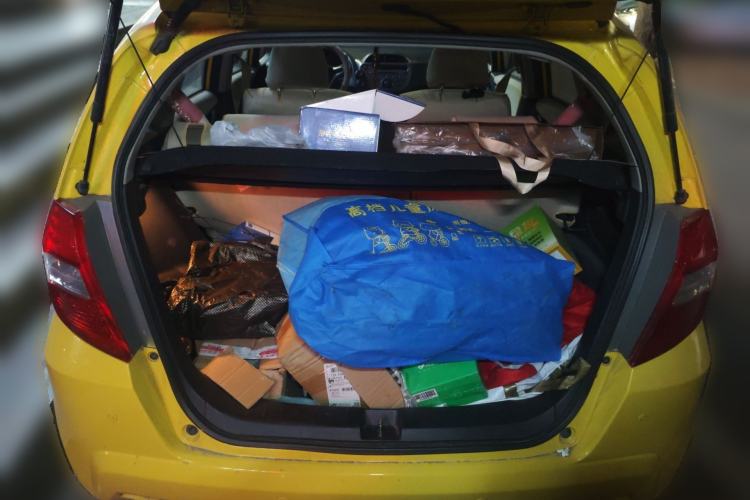 Used Honda Fit 2011 1.5L Automatic Luxury Edition Trunk