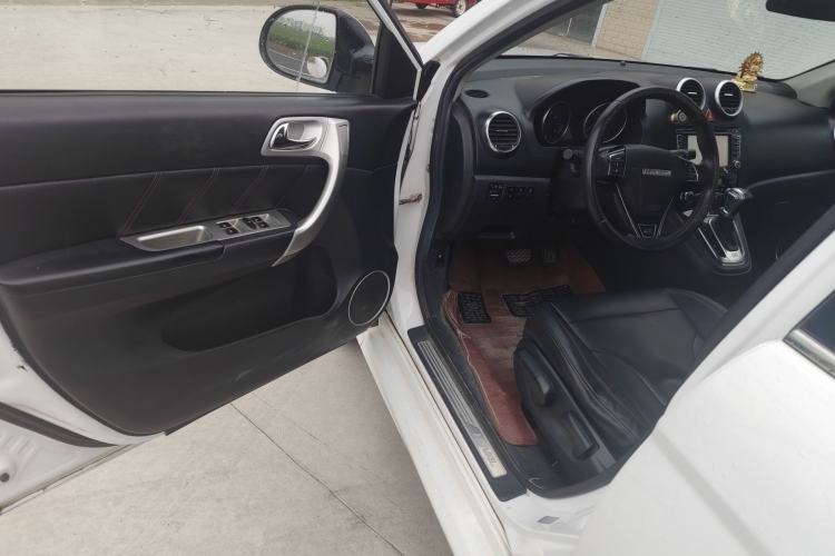 Used Haval H6 2016 Upgraded Model 1.5T Automatic Two-Wheel Drive Elite Version Driver Seat