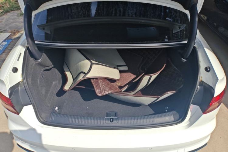 Used Audi A4L 2020 40 TFSI Fashionable and Elegant Model