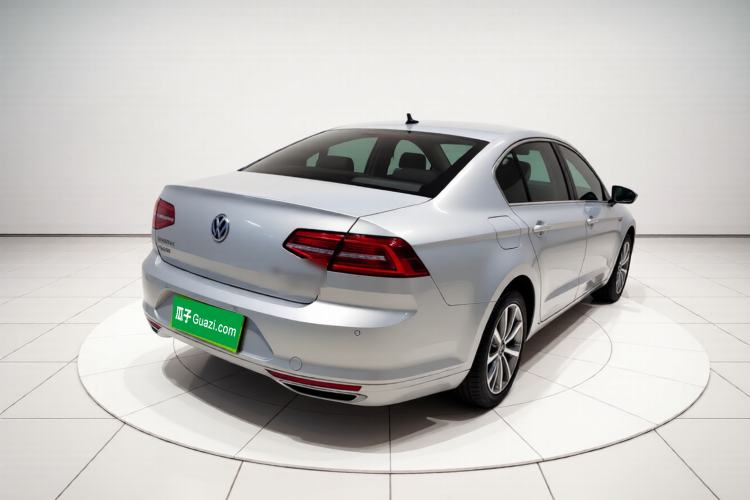 Used Volkswagen Magotan 2019 330TSI DSG Luxury Version China VI Standard
