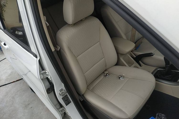 Used Foton Gatu ix5 2016 1.5L Zhiyue Model
