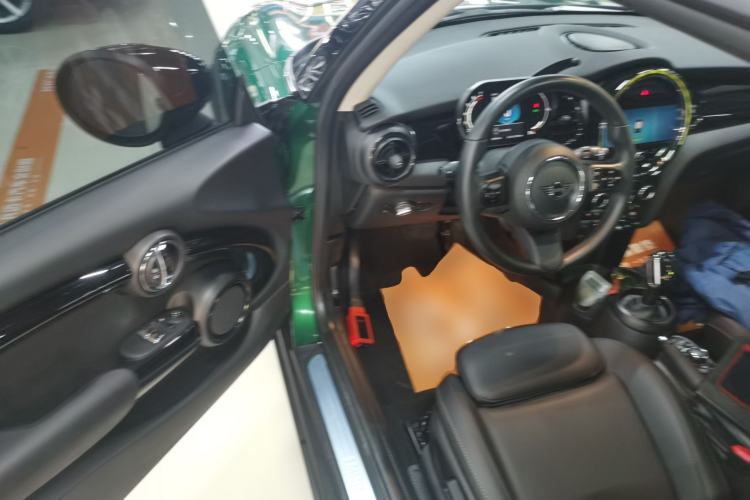 Used MINI MINI 2022 Updated 1.5T COOPER Classic Edition
