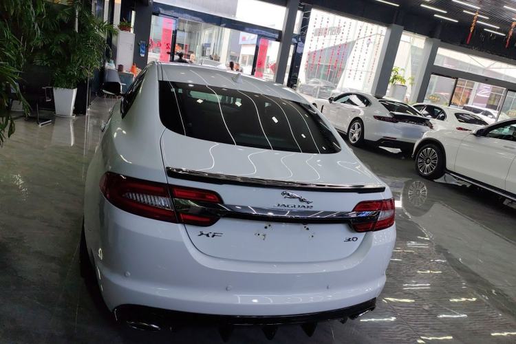 Used Jaguar XF 2015 XF 3.0 SC R-Sport Luxury Edition Exterior 5