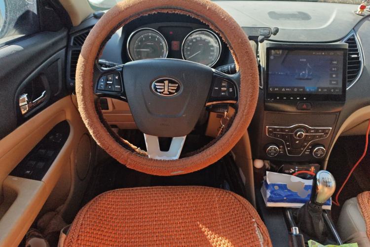 Used Bestune B50 2013 1.6L manual luxury version Steering Wheel