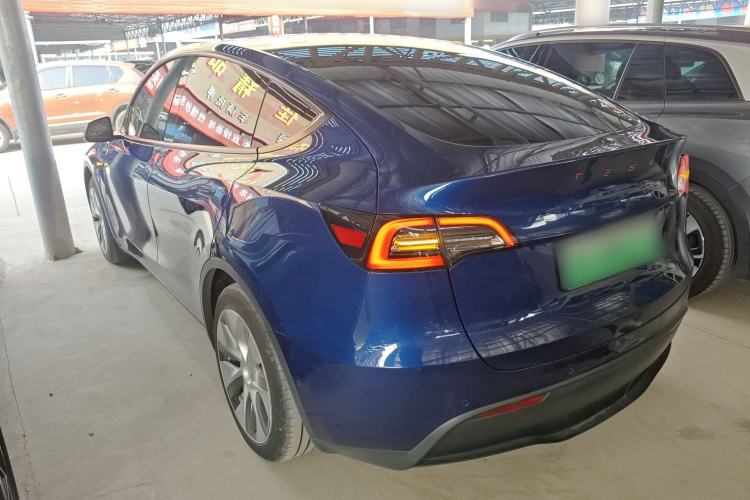 Used Tesla Model Y 2021 Long-Range All-Wheel-Drive Version