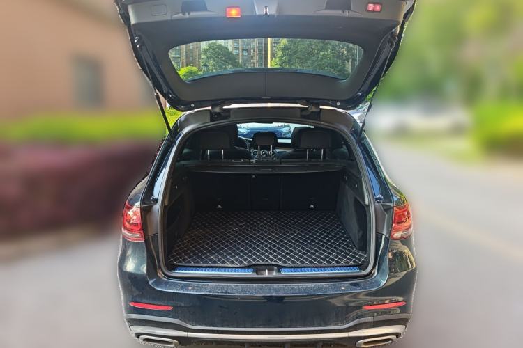 Used Mercedes-Benz GLC 2020 GLC 300 L 4MATIC Dynamic Edition
