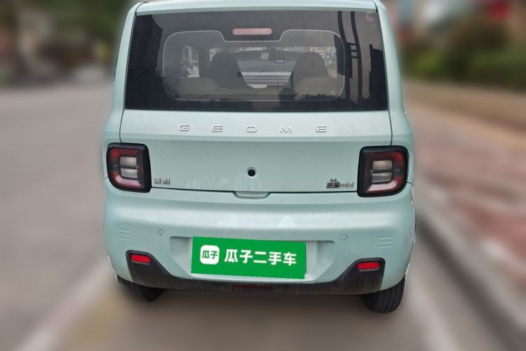 Used Geely Galaxy Panda 2023 Panda Mini 200km Endurance Bear
