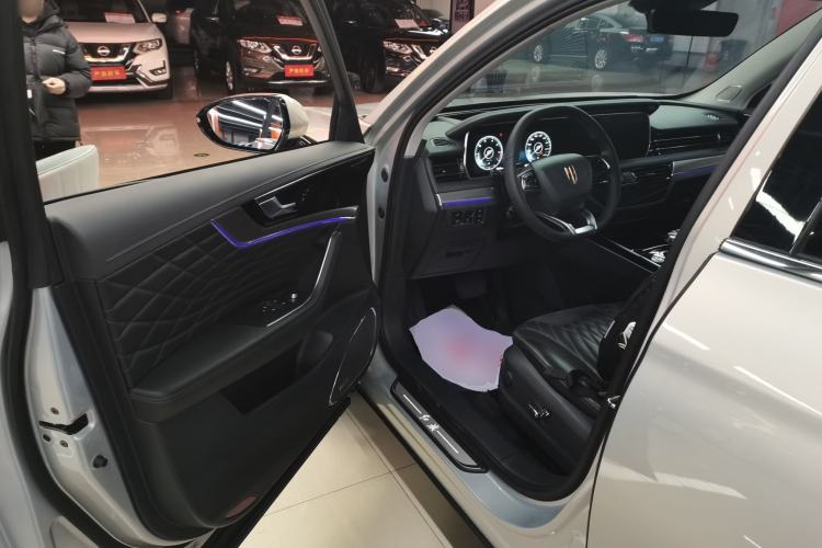 Used Hongqi HS5 2022 Facelifted Version 2.0T Smart Connect Flagship All-Wheel-Drive Edition
