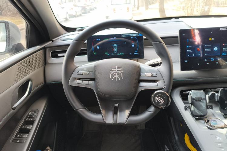 Used BYD Qin PLUS 2025 DM-i Smart Drive 55KM Leading Model Steering Wheel