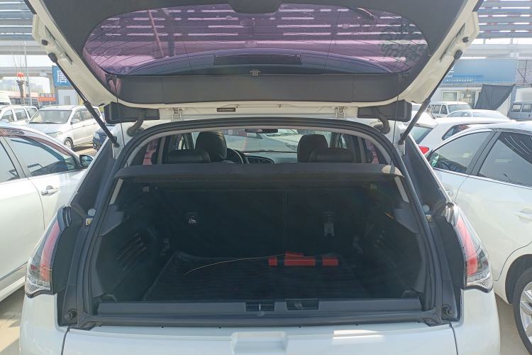 Used Peugeot 3008 2016 1.6THP Automatic Classic Edition Trunk