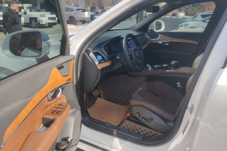 Used Volvo XC90 2023 B5 SmartDrive Luxury Edition 5 Seats