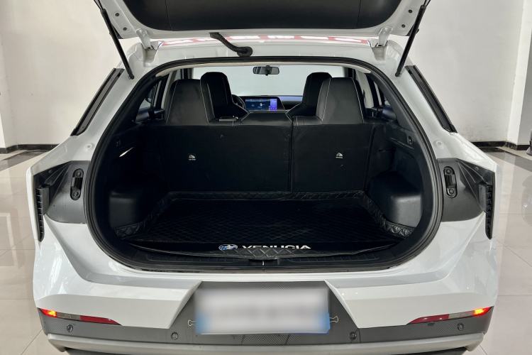 Used Venucia V 2021 260T Idol Edition