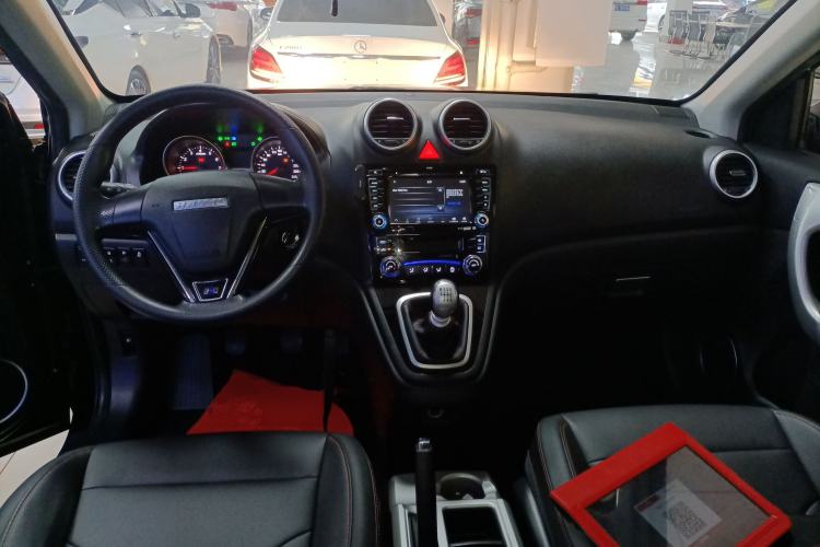 Used Haval H6 2016 Upgraded Model 1.5T Manual Two-Wheel Drive Urban Version
