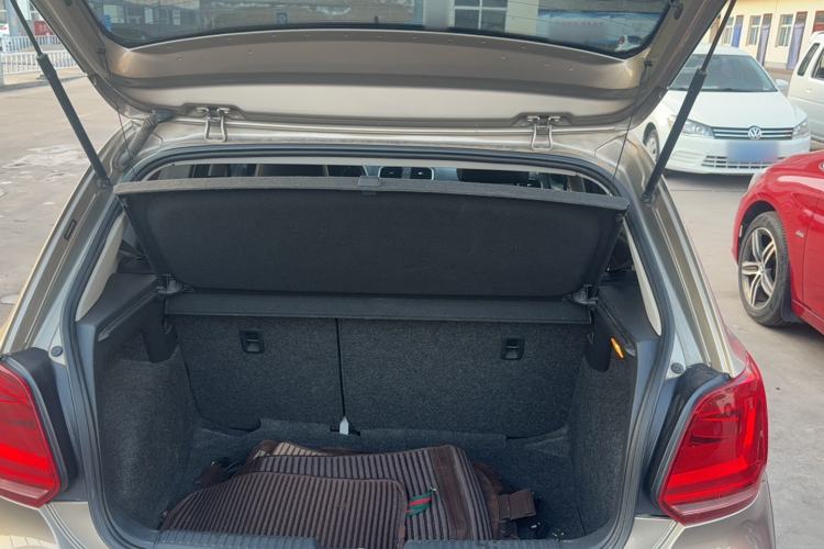 Used Volkswagen Polo 2014 1.6L Cross Polo Automatic
