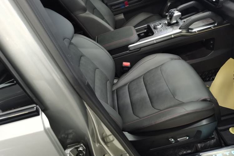 Used JETOUR Traveler 2023 2.0T All-Wheel Drive CrossPRO+