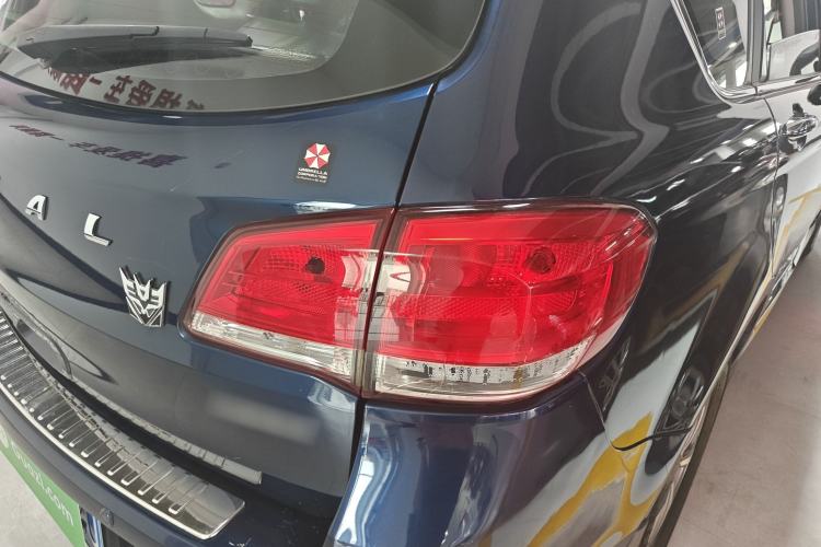 Used Haval H6 2016 Upgraded Model 1.5T Automatic Two-Wheel Drive Elite Version Right Rear Taillight