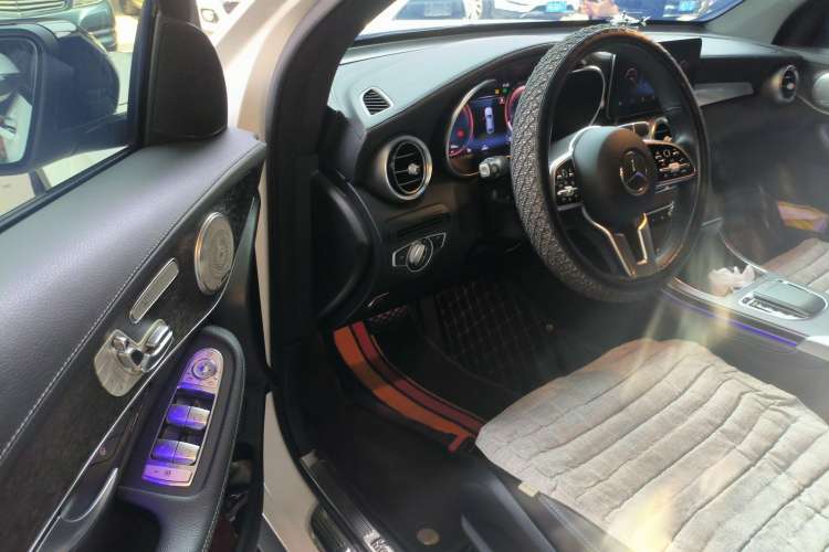 Used Mercedes-Benz GLC Coupe 2020 GLC 300 4MATIC Coupe SUV
