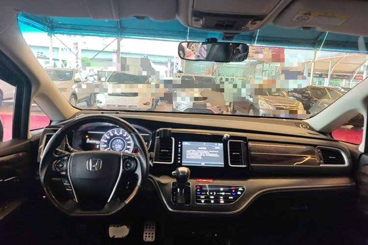 Used Honda Elysion 2016 2.4L Classic Edition
